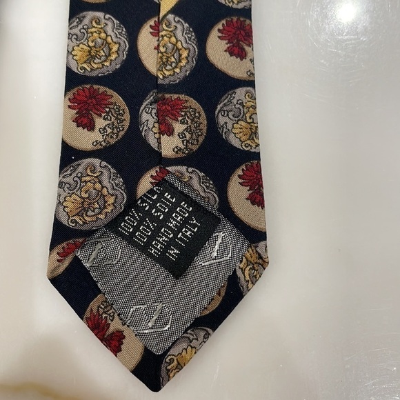 Valentino Black With Red & Yellow Floral Circles 100% Silk Tie—Great!! Italy-EUC - Picture 7 of 8